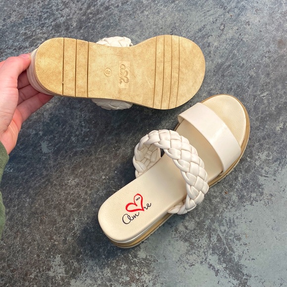 Cream trending sandals chunky braided - Picture 2 of 2